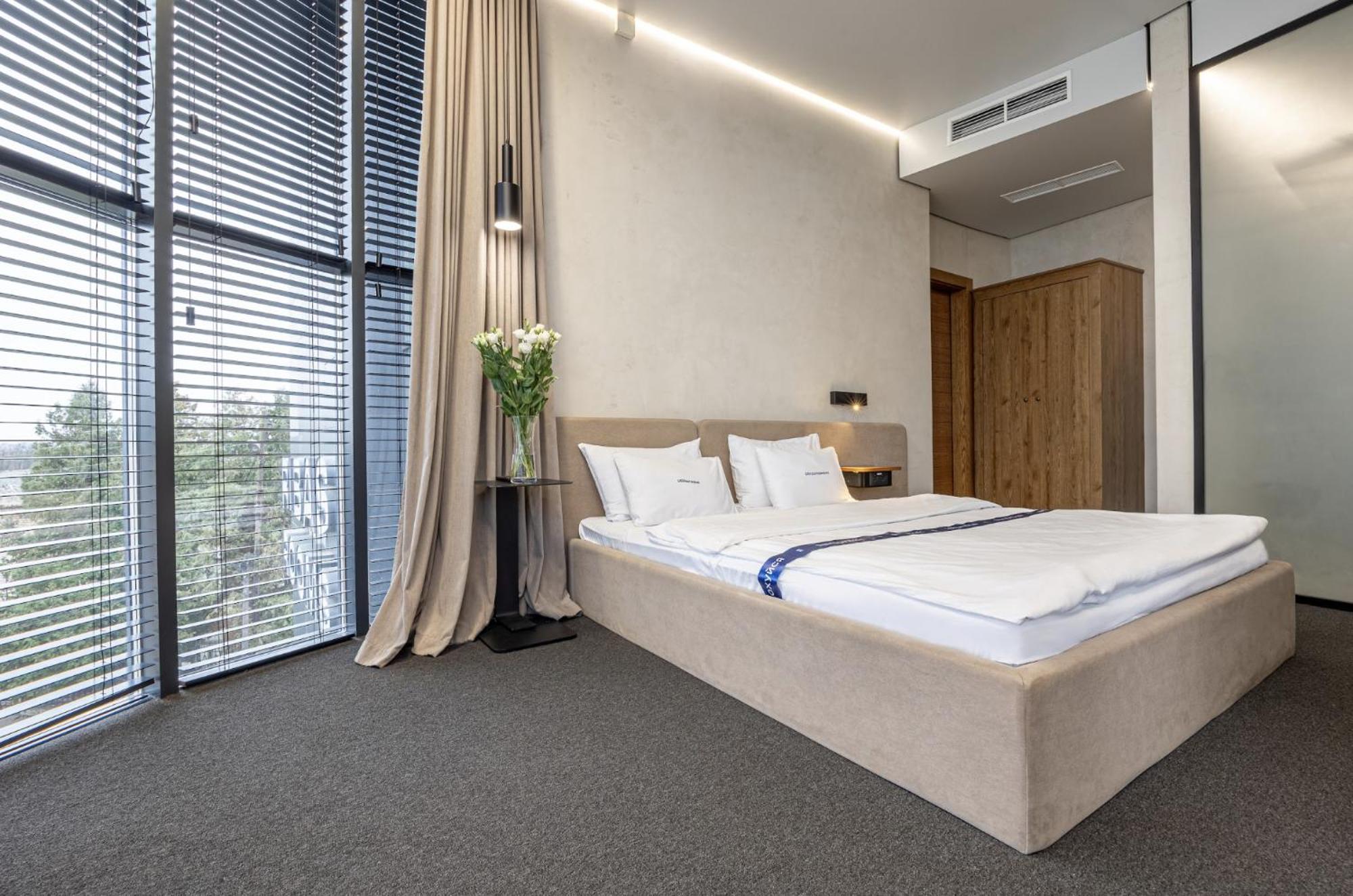 Ribas Rooms Lutsʼk Екстериор снимка